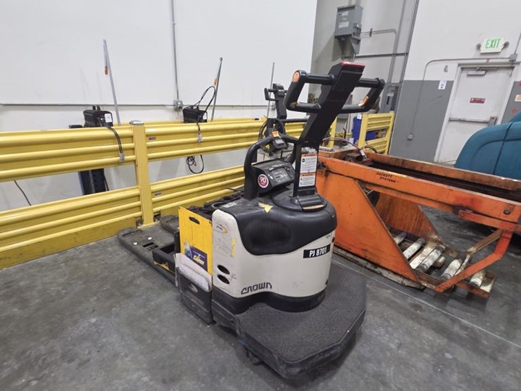 2021-crown-pe4500-60-image-1