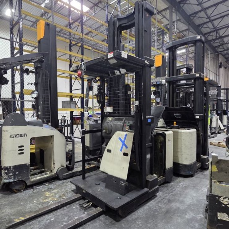 2006 CROWN SP3420-30