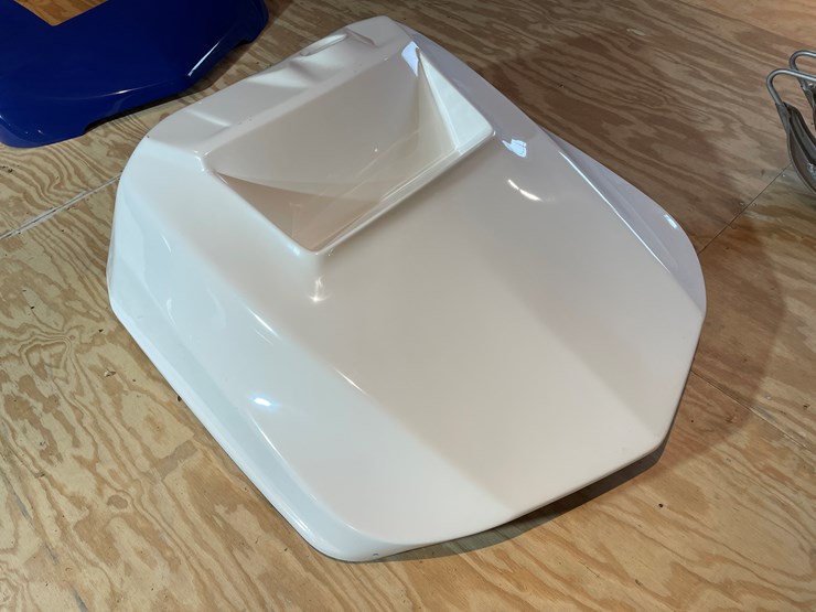 #3844-•-1973-polaris-starfire-snowmobile-hood-image-3