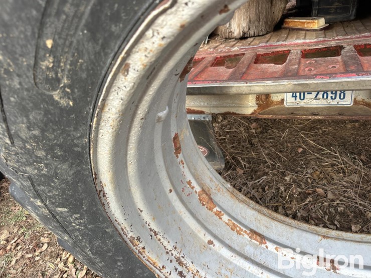 18.4-38-tires-&-rim-image-16