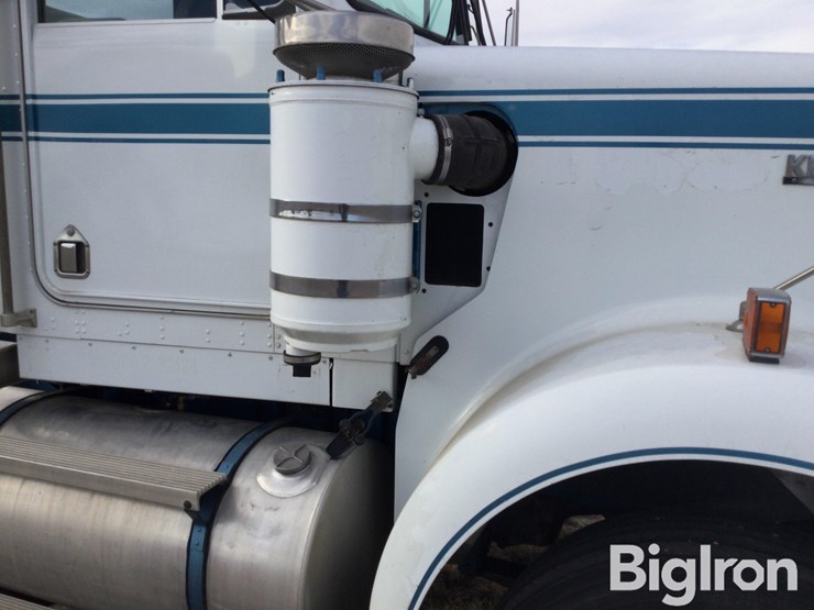 1983-kenworth-w900b-image-17