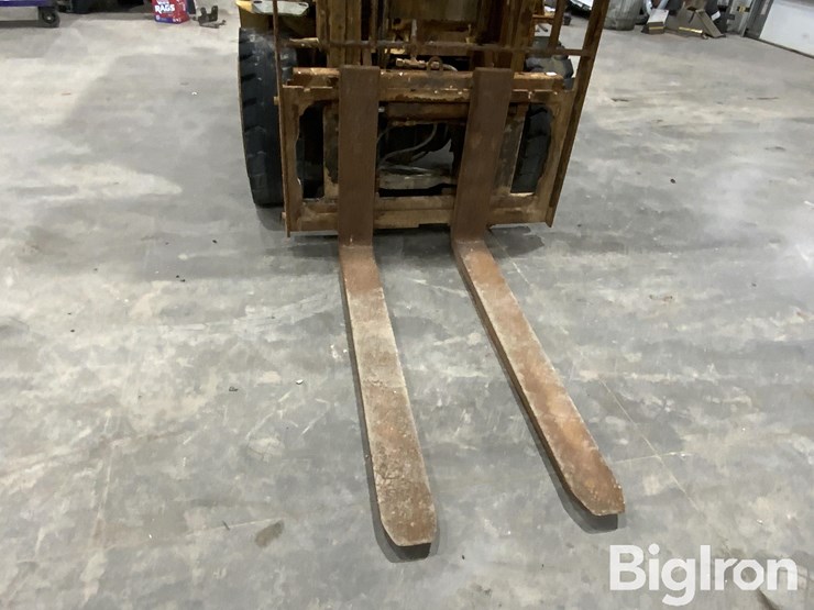 2020-caterpillar-gp30n-image-10