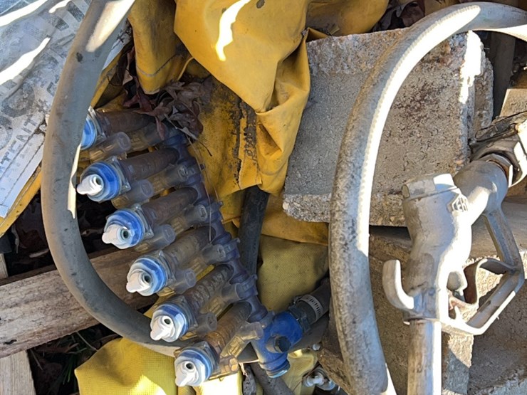 pallet-of-tarps-/-covers;-located-at-7241-roxbury-rd,-charles-city,-va,-please-call-804.837.9940-or-804.651.4404-with-questions-image-5