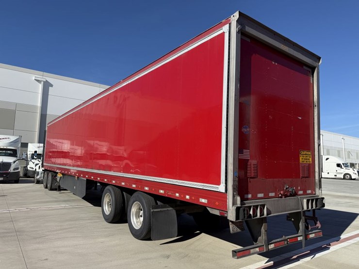 2016-utility-van-image-4