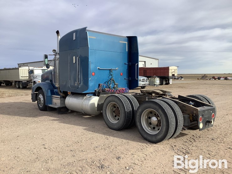 1998-peterbilt-377-image-5