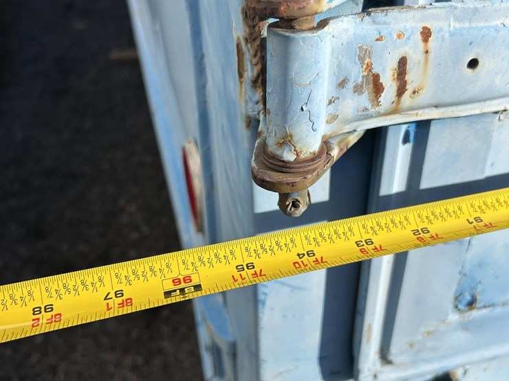 2015-volvo-f6-image-22