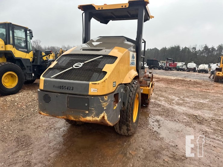 2014-volvo-sd75-image-7