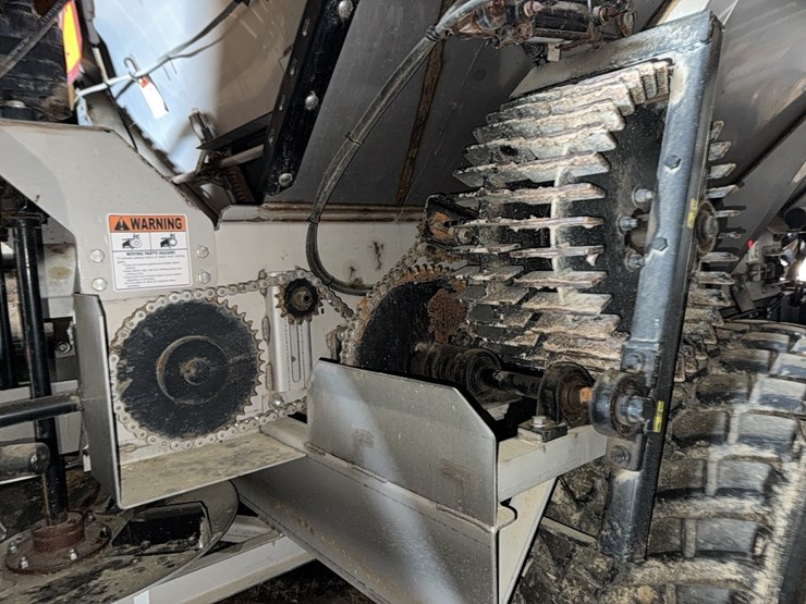 salford-10-ton-spreader-cart,-controller-available-with-purchase;-located-at-7241-roxbury-rd,-charles-city,-va,-please-call-804.837.9940-or-804.651.4404-with-questions-image-44