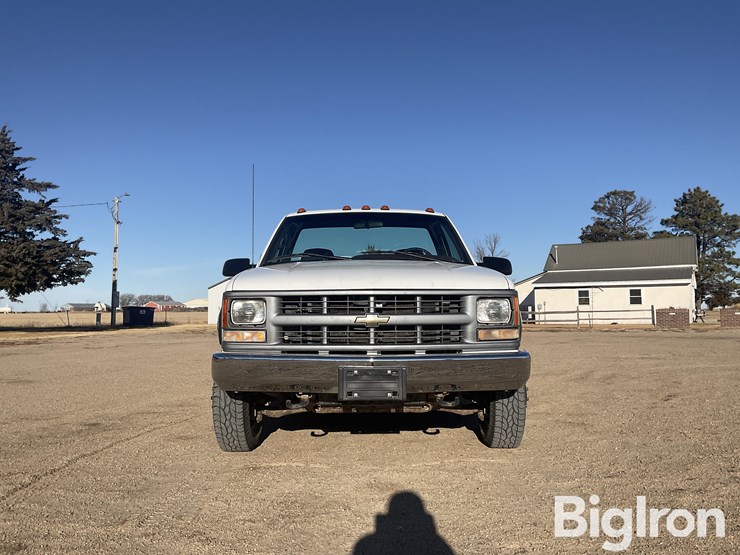 1996-chevrolet-3500-image-2