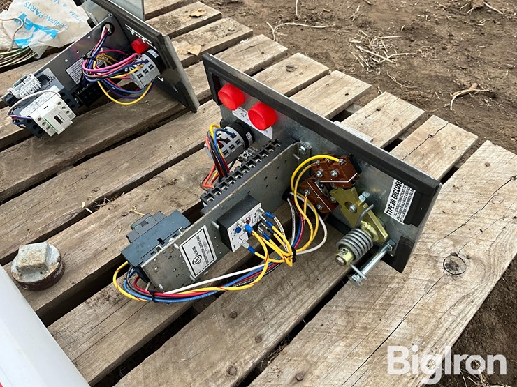 valley-pivot-tower-control-boxes-image-10