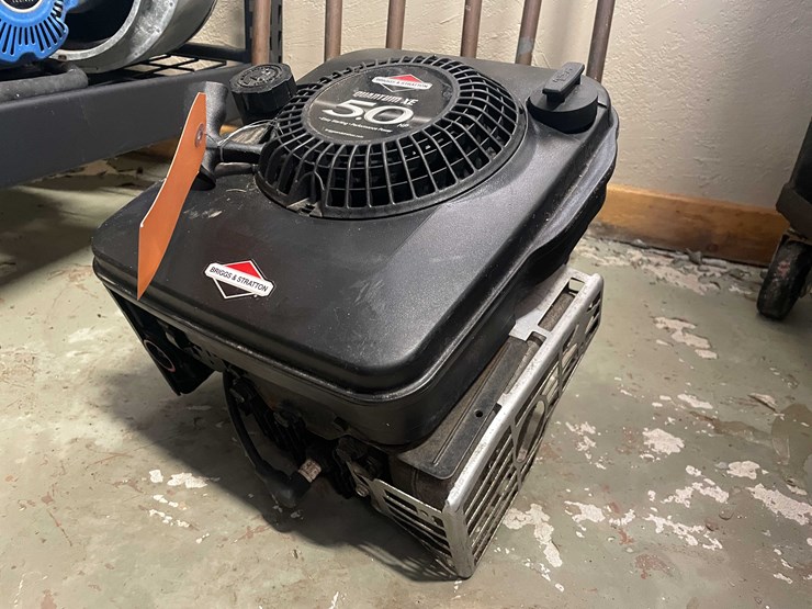 #6368-•-briggs-&-stratton-vertical-shaft-image-3