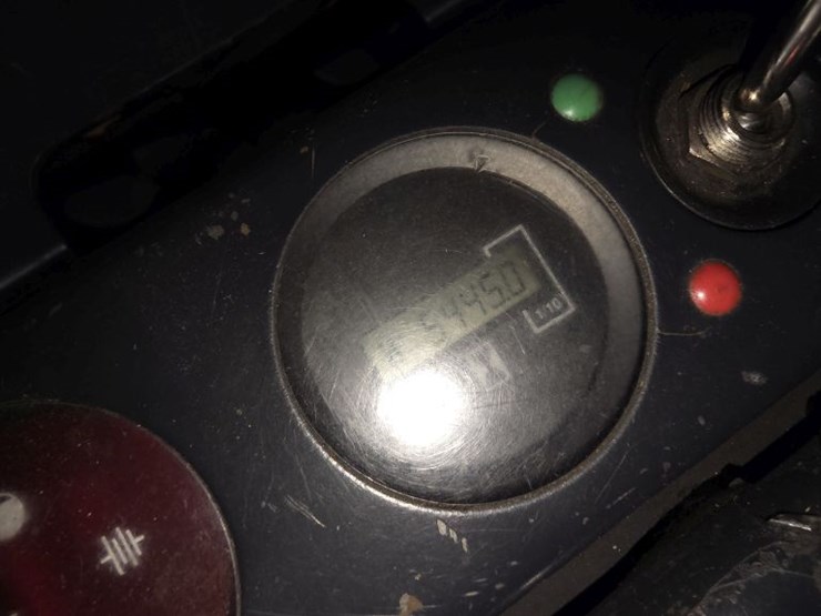 1998-crown-pe3520-60-image-2