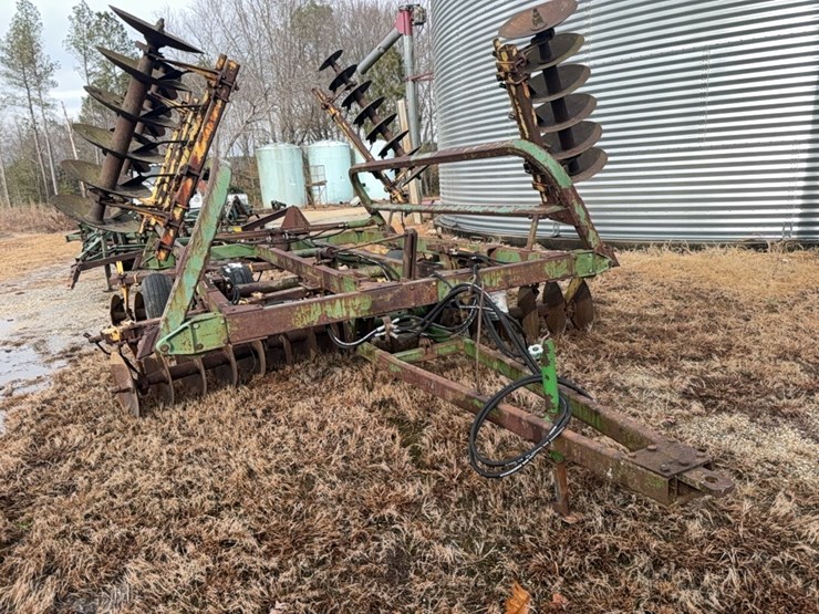 john-deere-230-image-6