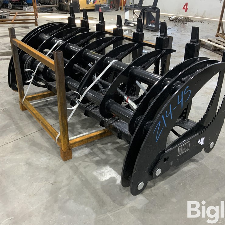 2025 GIYI CLG72 Skid Steer Curved Log Grabber