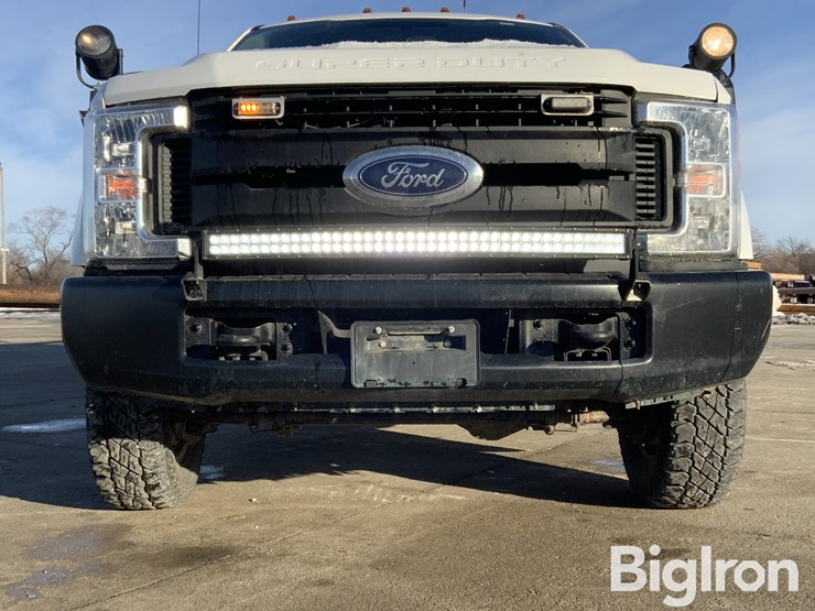 2017-ford-f350-xl-image-9
