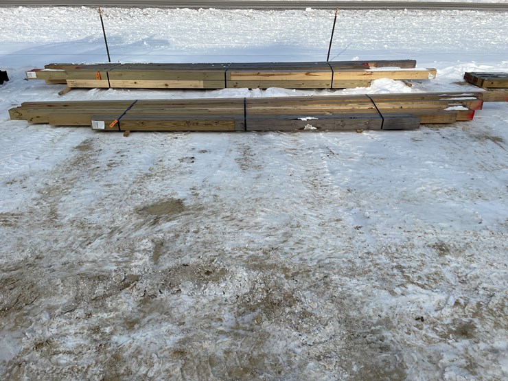 #3787-•-bundle-of-laminated-wood-beams-image-2