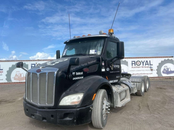 2016-peterbilt-579-image-1