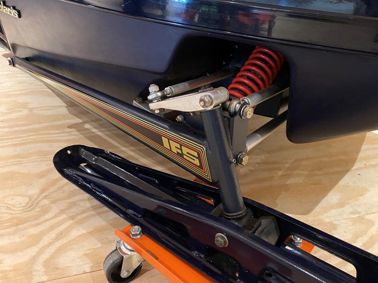 #3792-•-1983-polaris-indy-cross-country-image-16