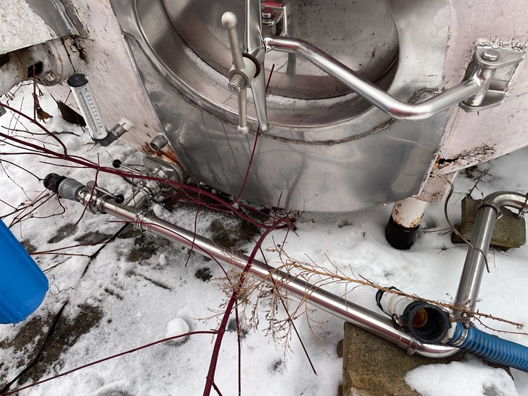 #3513-•-dairy-craft-4000-gallon-milk-stainless-steel-bulk-tank-image-26