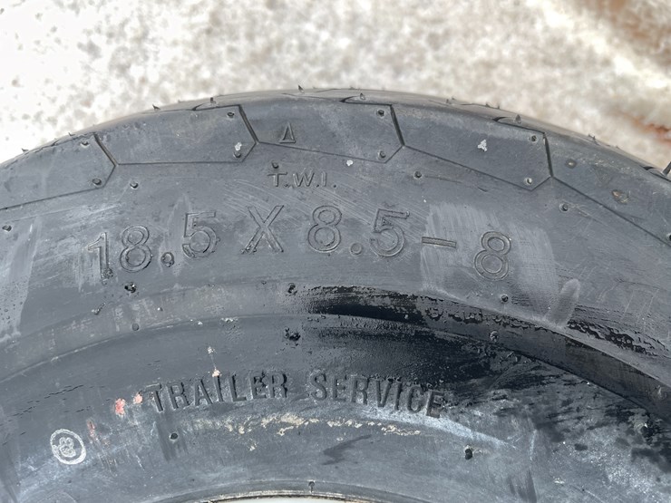 #3802-•-10'-aluminum-triton-snowmobile-trailer-(no-title)-image-29