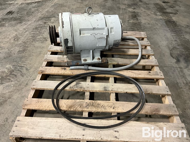 john-deere-6068t-image-6