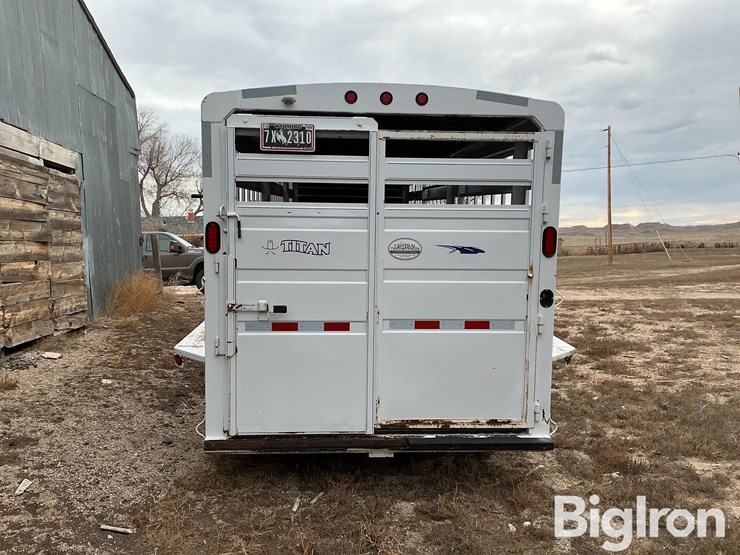 2010-titan-trailer-image-6