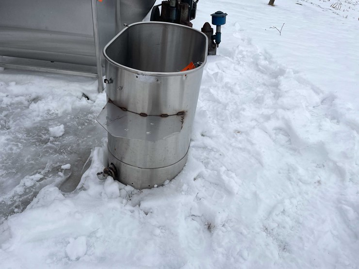 #3527-•-stainless-steel-tank-image-2