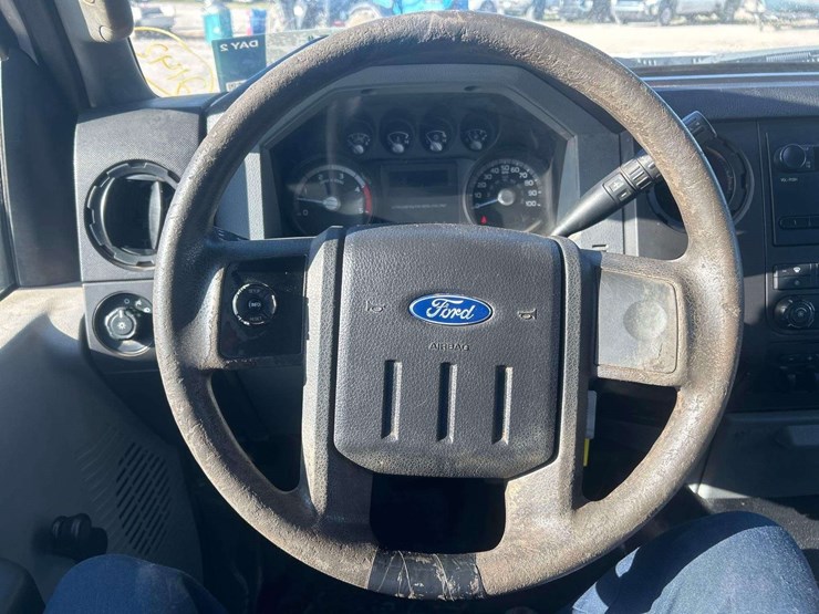 2016-utility-flatbed-image-13