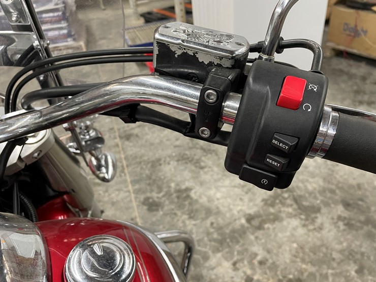 #1010-•-2011-yamaha-v-star-950-tourer-motorcycle-with-trike-kit-(has-wi-title)-image-35