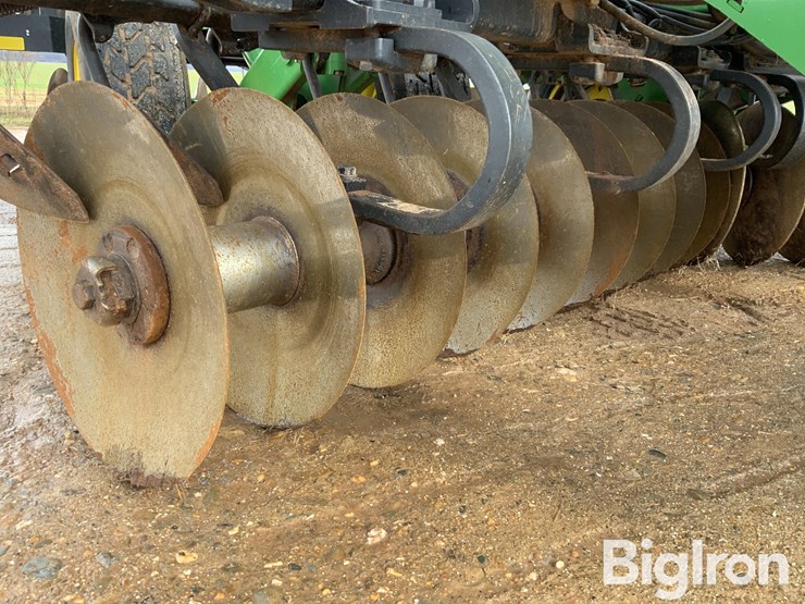 2022-john-deere-2633-image-19