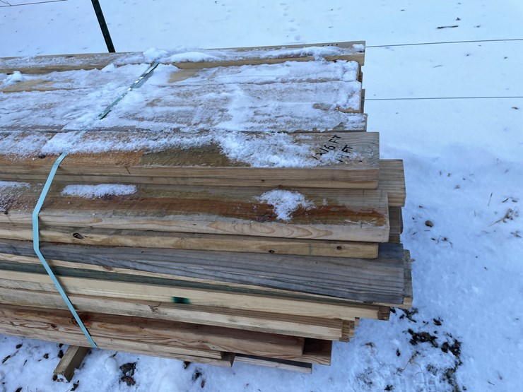 #3815-•-bundle-of-construction-grade-lumber-image-6