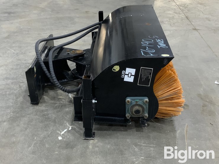 2025-giyi-gy-qsj-mini-skid-steer-loader-sweeper-image-4