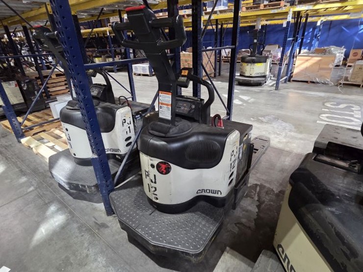 2008-crown-pe3520-60-image-1