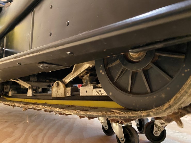 #3779-•-1972-ski-doo-295-blizzard-snowmobile-image-10