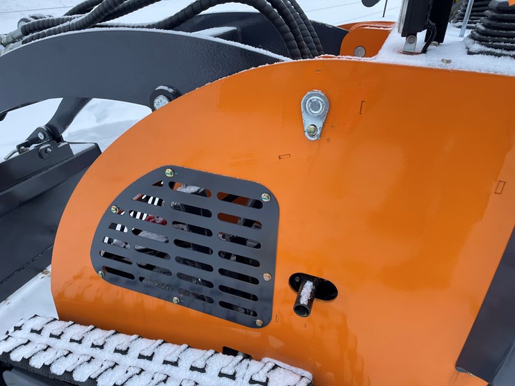 #309-•-new-land-hero-mini-skid-steer-loader-image-15