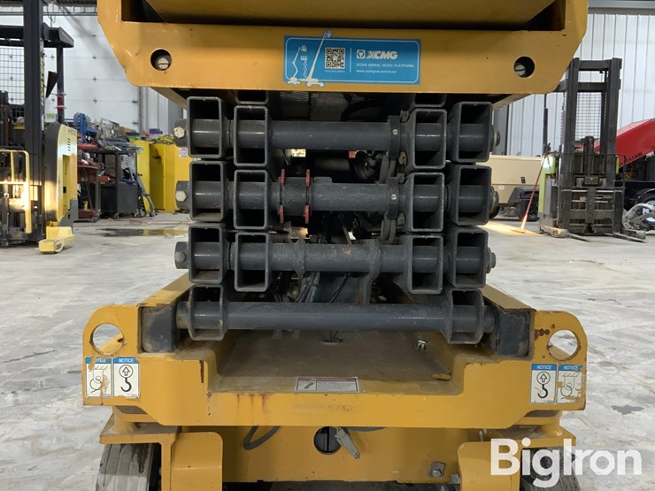 2021-xcmg-xg1330dc-electric-self-propelled-scissor-lift-image-10