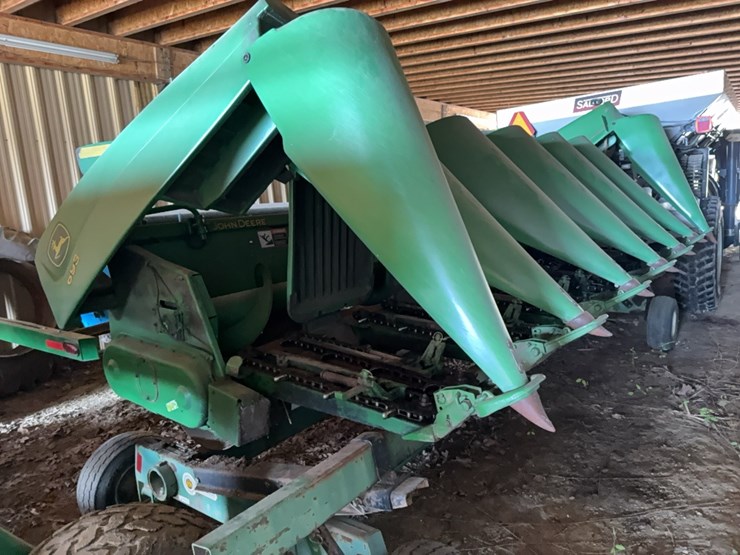 john-deere-693-image-44