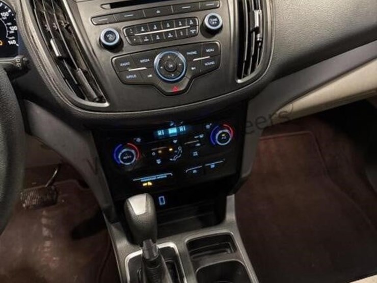 ford-escape-se-image-21