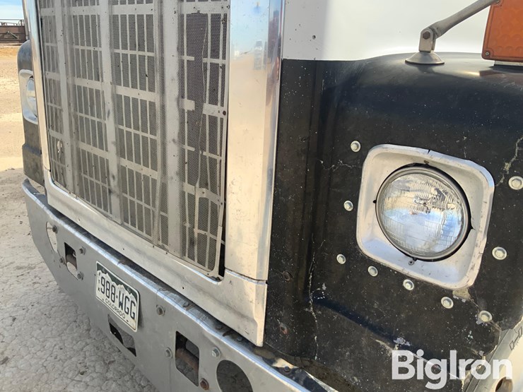 1981-international-f-4370-image-15