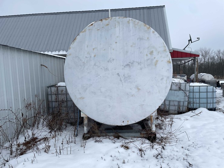 #3513-•-dairy-craft-4000-gallon-milk-stainless-steel-bulk-tank-image-4