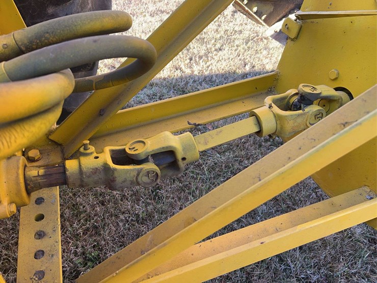 john-deere-840-image-111