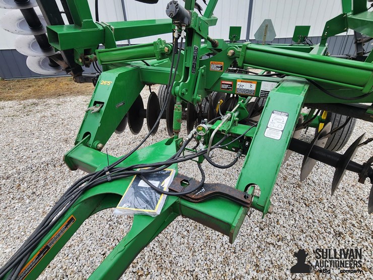 2011-john-deere-637-image-13