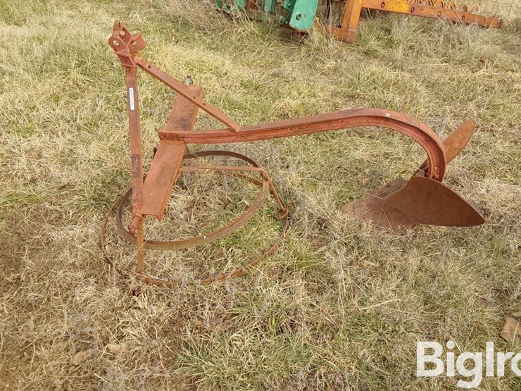 3-pt-mounted-1-row-lister-image-8