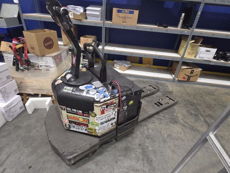 1998-crown-pe3520-60-image-1