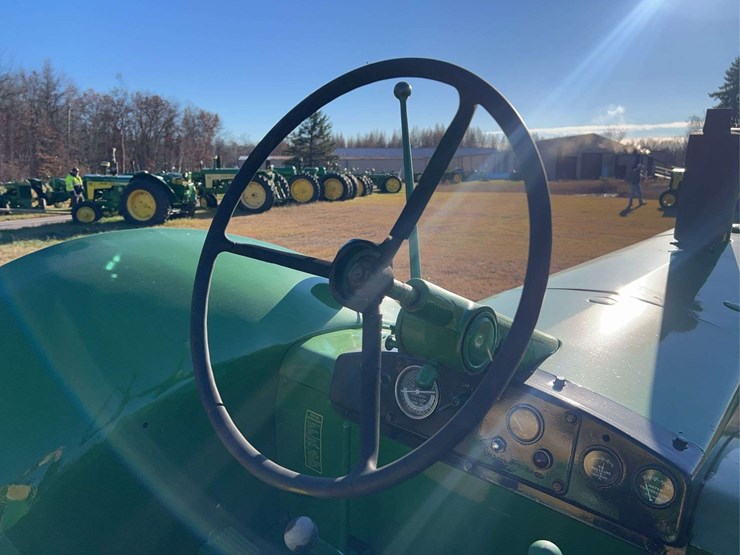 john-deere-830-image-54