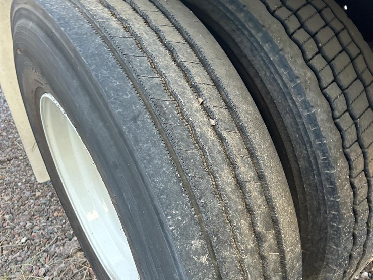 1998-isuzu-ftr-image-21