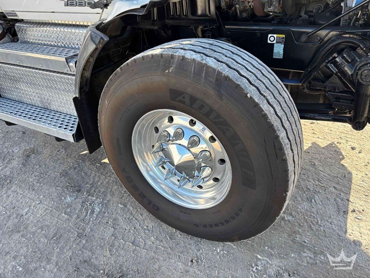 2019-kenworth-t880-image-50