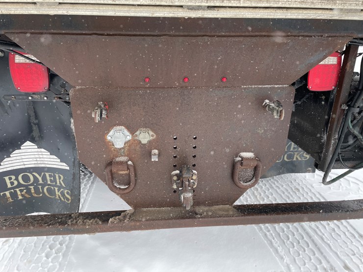 #400-•-2006-sterling-straight-truck-(has-wi-title)-image-38