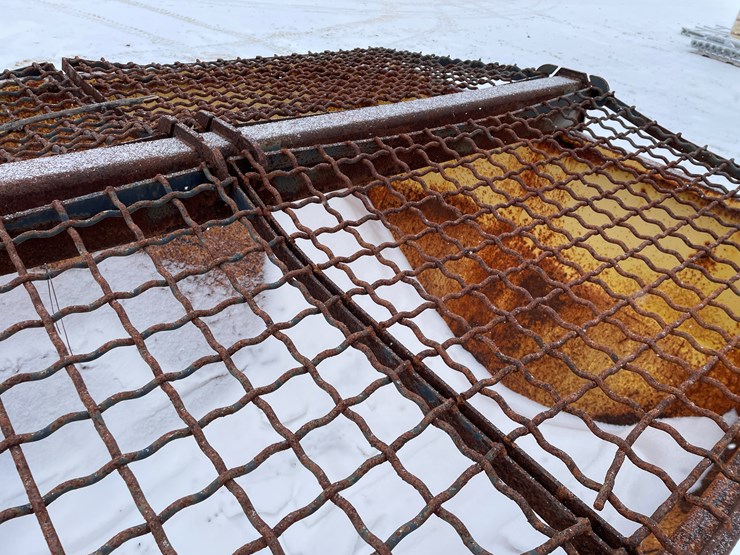 #3773-•-truck-mounted-salter/sander-with-brine-tanks-image-34