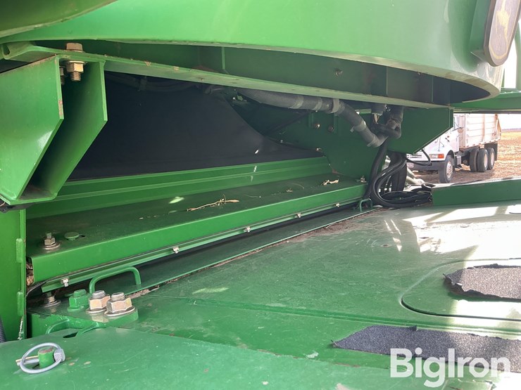 2005-john-deere-9660-sts-image-18